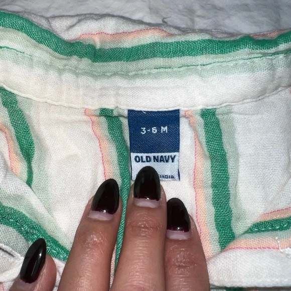 OLD NAVY MATCHING SET SIZE 3-6M - Picture 2 of 4